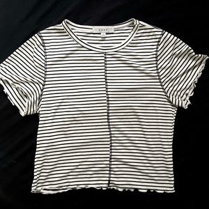 Stripped cropped top shirt - black and white ( gaze : women’s small)